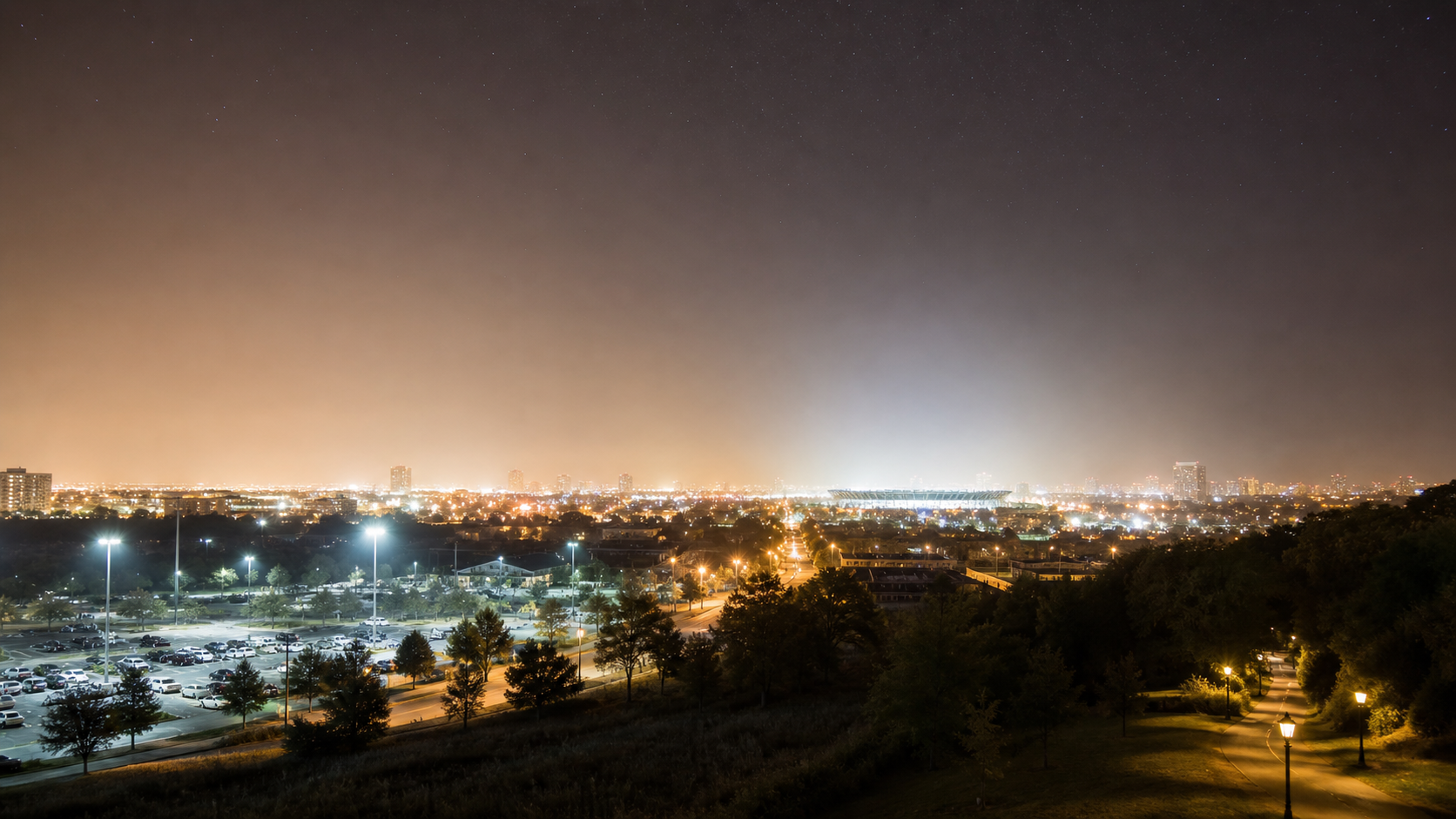 มลภาวะทางแสงเกิดจากอะไร? สาเหตุของ Light Pollution และวิธีออกแบบไฟให้รับผิดชอบ